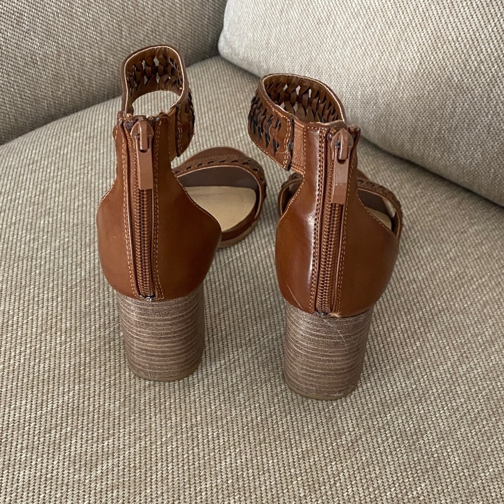 Chinese Laundry Tan Braided Ankle Strap Block Heel Sandals - Picture 3 of 7